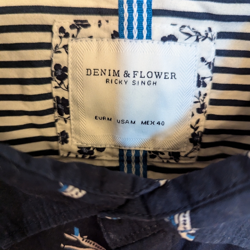 Denim and Flower Aviation Casual Button Down Shirt w/ Jets Mens Small - Picture 3 of 4